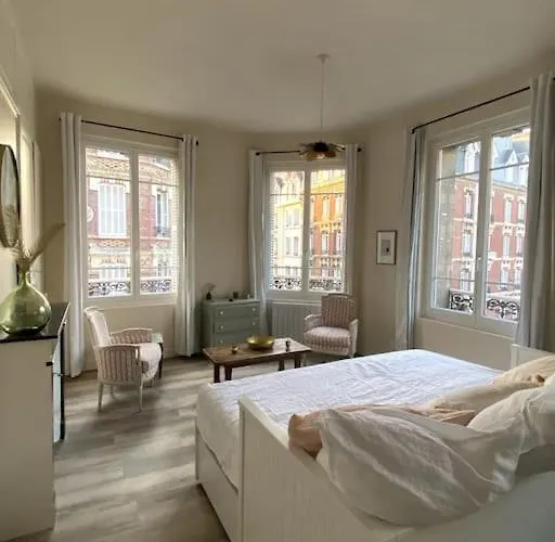 Le Saint Marc 3 Eme C Apartment *